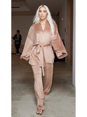 SKIMS Velour Fleece Wrap Sleep Set in Sienna Size Small